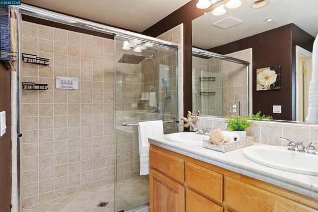 2073 Watermill Rd, San Ramon, CA 94582