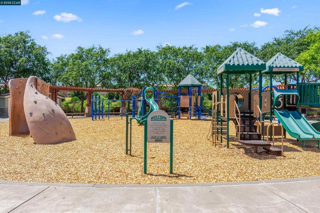 2073 Watermill Rd, San Ramon, CA 94582