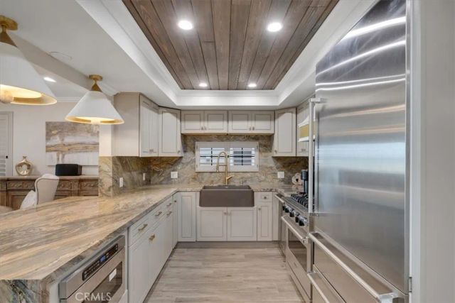 2808 W Oceanfront, Newport Beach, CA 92663