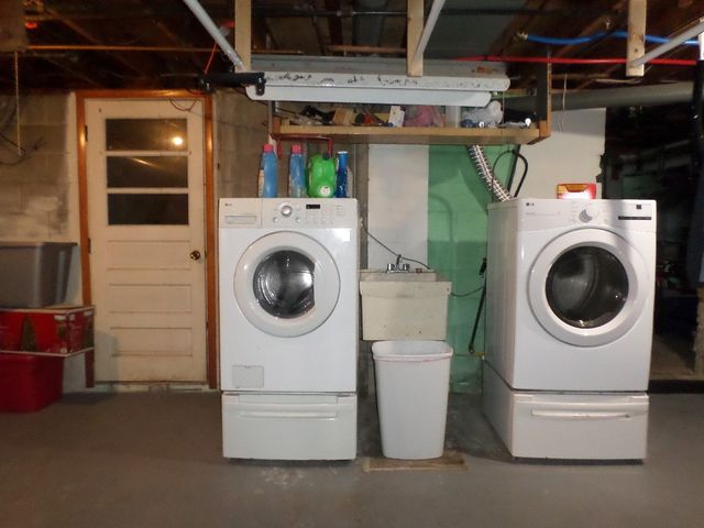 1142 E 34TH Street, Erie, PA 16504