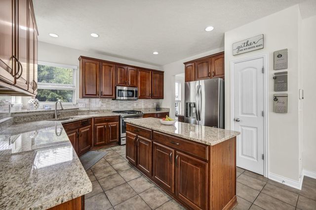 536 Apple Valley Circle, Delaware, OH 43015