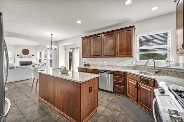 536 Apple Valley Circle, Delaware, OH 43015