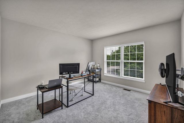 536 Apple Valley Circle, Delaware, OH 43015