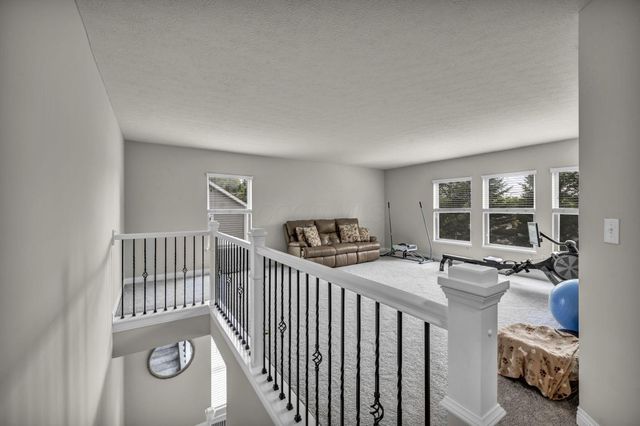 536 Apple Valley Circle, Delaware, OH 43015
