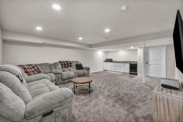 536 Apple Valley Circle, Delaware, OH 43015