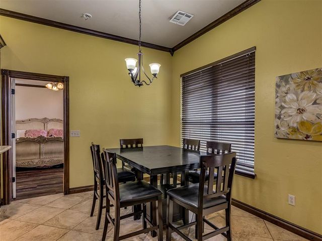 935 Silver Chase Drive, Choctaw, OK 73020