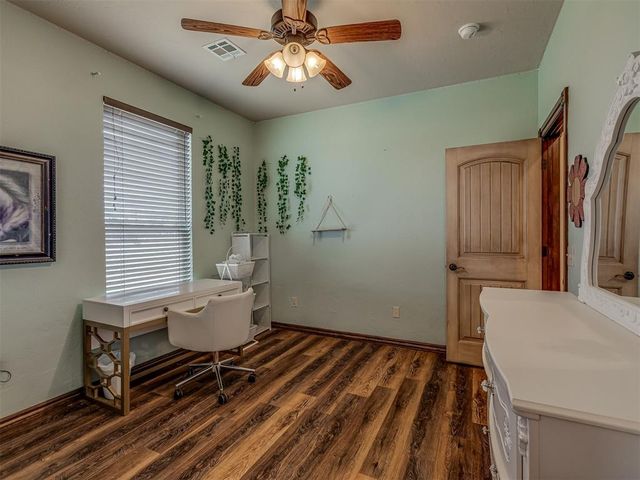 935 Silver Chase Drive, Choctaw, OK 73020