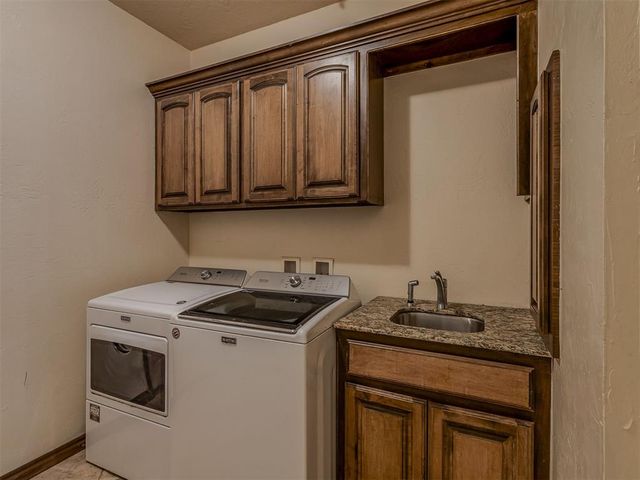 935 Silver Chase Drive, Choctaw, OK 73020