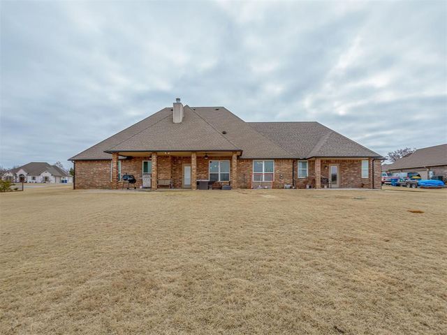 935 Silver Chase Drive, Choctaw, OK 73020