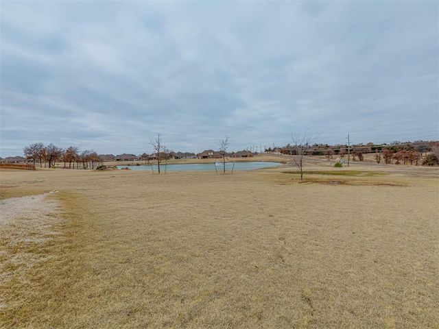 935 Silver Chase Drive, Choctaw, OK 73020