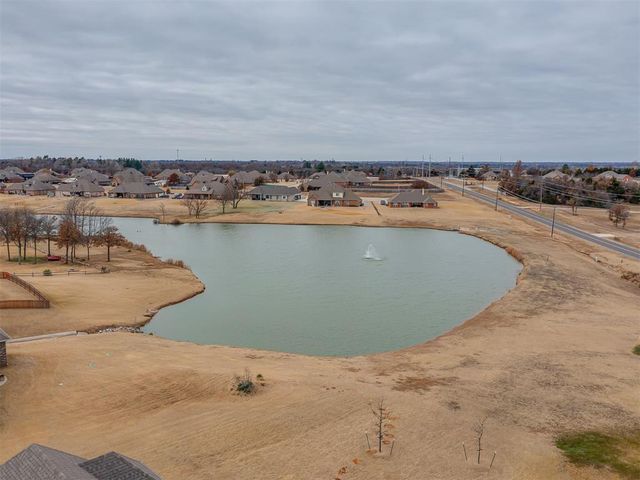 935 Silver Chase Drive, Choctaw, OK 73020