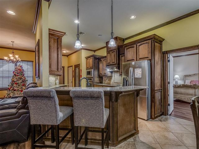 935 Silver Chase Drive, Choctaw, OK 73020