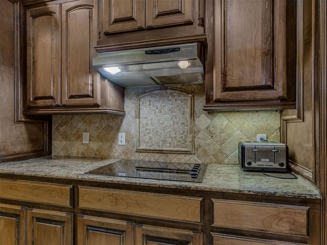 935 Silver Chase Drive, Choctaw, OK 73020