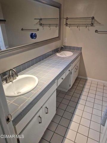 14506 Benefit Street 104, Sherman Oaks, CA 91403