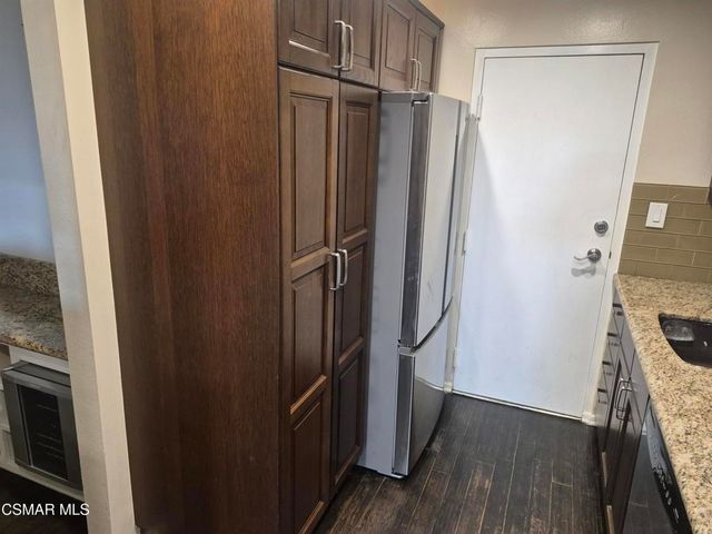 14506 Benefit Street 104, Sherman Oaks, CA 91403