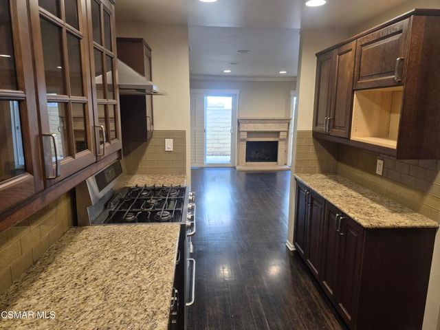 14506 Benefit Street 104, Sherman Oaks, CA 91403