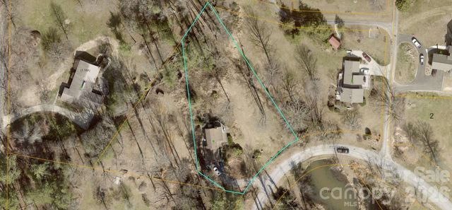207 Wood Dale Drive, Hendersonville, NC 28791