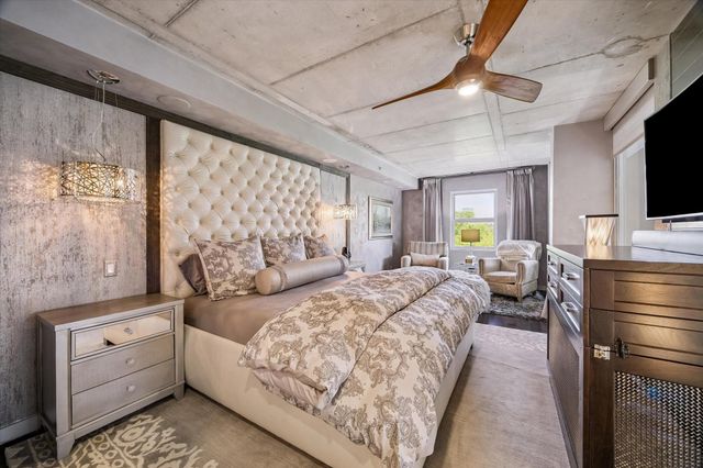 6007 Memorial Drive 304, Houston, TX 77007