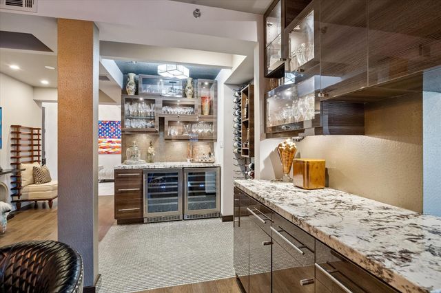 6007 Memorial Drive 304, Houston, TX 77007