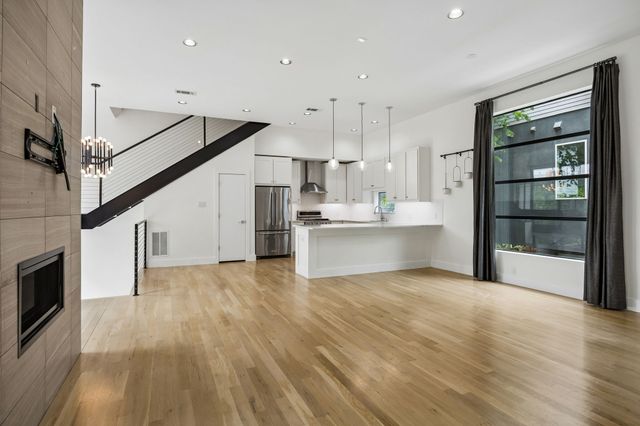 1851 Summit Avenue 4, Dallas, TX 75206