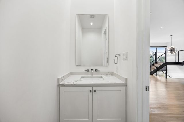 1851 Summit Avenue 4, Dallas, TX 75206