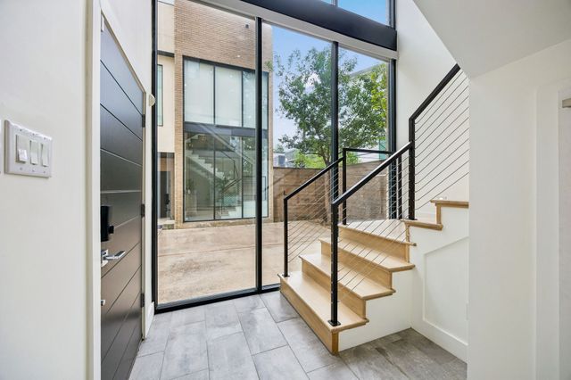 1851 Summit Avenue 4, Dallas, TX 75206