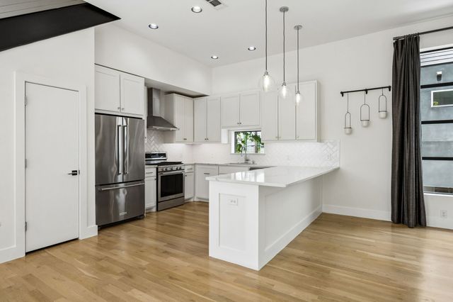 1851 Summit Avenue 4, Dallas, TX 75206