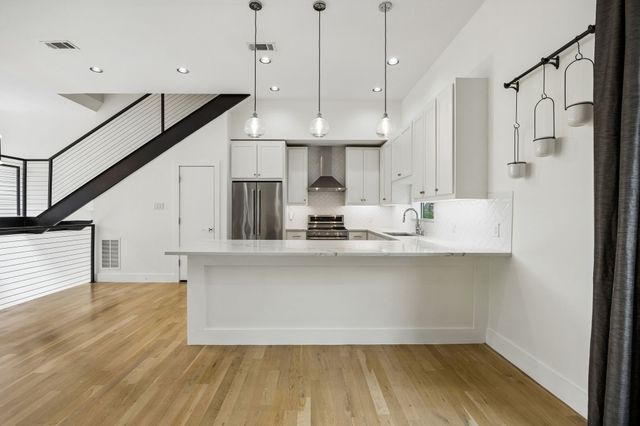 1851 Summit Avenue 4, Dallas, TX 75206