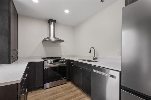 2401 Jim Lee Road, Tallahassee, FL 32301