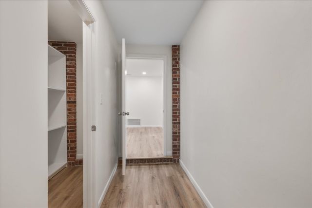 2401 Jim Lee Road, Tallahassee, FL 32301