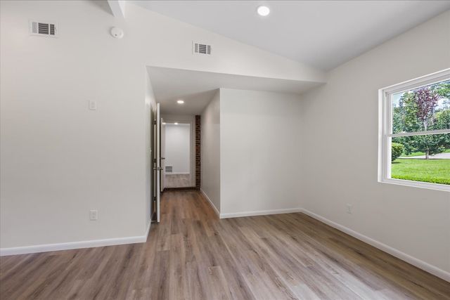 2401 Jim Lee Road, Tallahassee, FL 32301