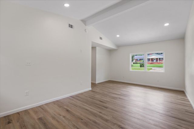 2401 Jim Lee Road, Tallahassee, FL 32301