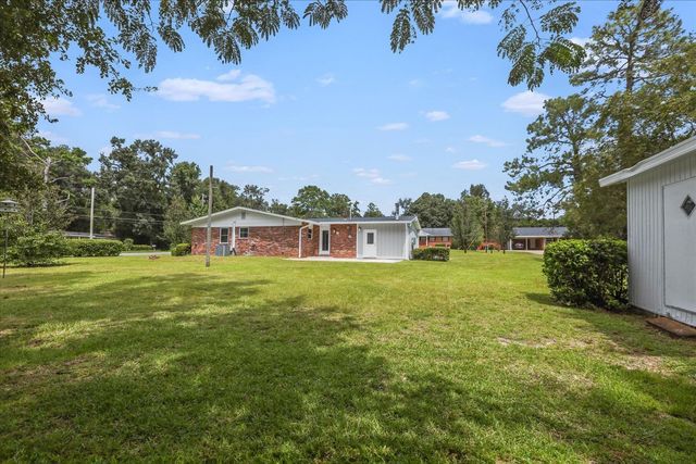 2401 Jim Lee Road, Tallahassee, FL 32301