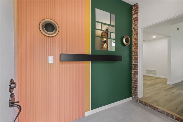 2401 Jim Lee Road, Tallahassee, FL 32301