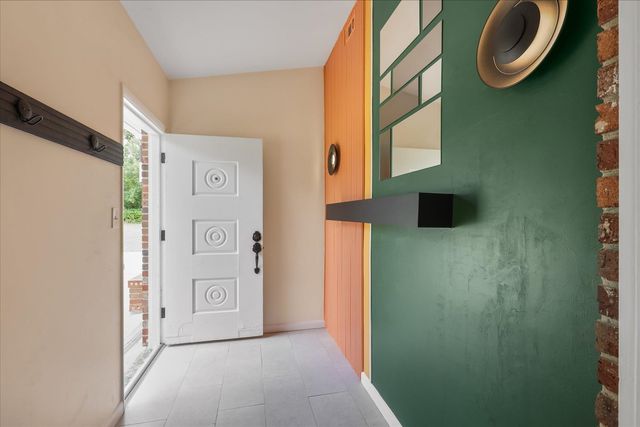 2401 Jim Lee Road, Tallahassee, FL 32301