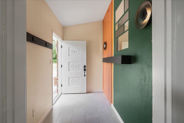 2401 Jim Lee Road, Tallahassee, FL 32301