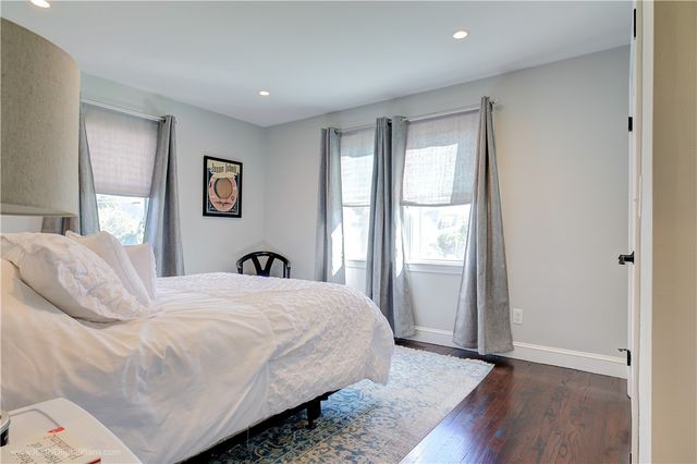 18 Sylvan Terrace, Newport, RI 02840