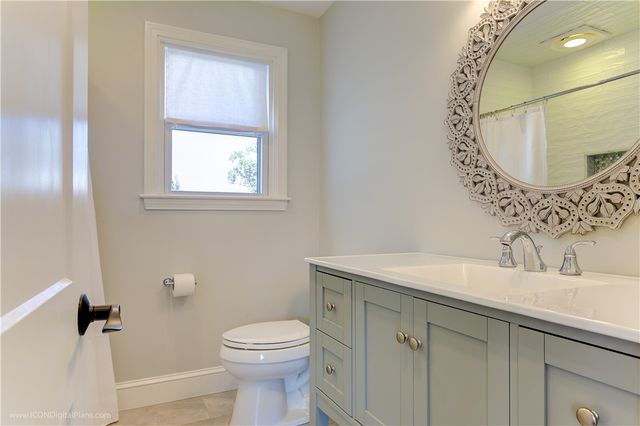 18 Sylvan Terrace, Newport, RI 02840