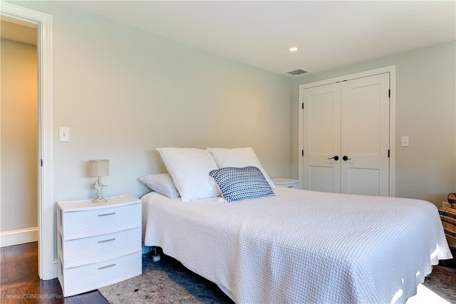 18 Sylvan Terrace, Newport, RI 02840
