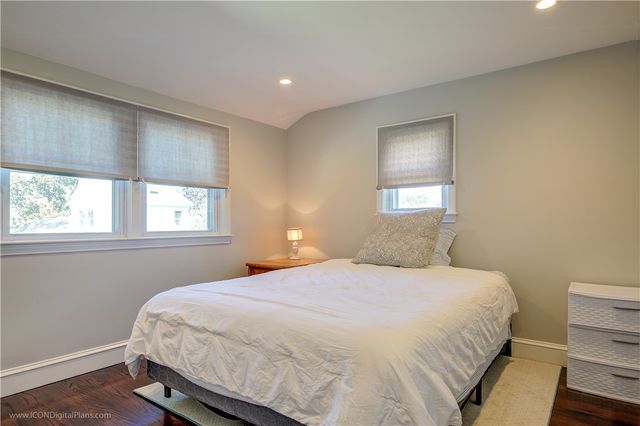 18 Sylvan Terrace, Newport, RI 02840