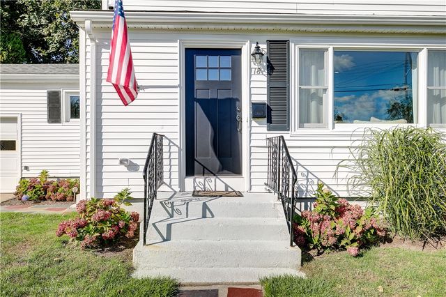 18 Sylvan Terrace, Newport, RI 02840