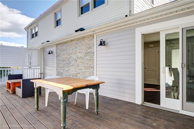 18 Sylvan Terrace, Newport, RI 02840