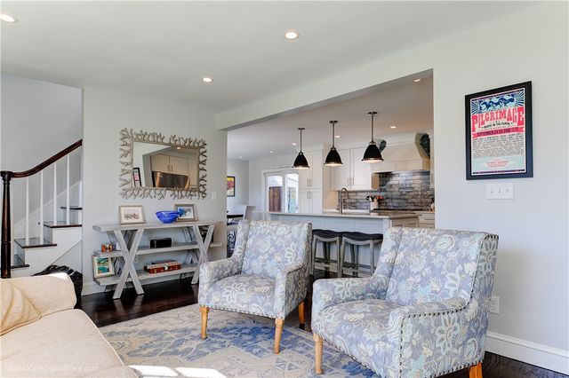 18 Sylvan Terrace, Newport, RI 02840