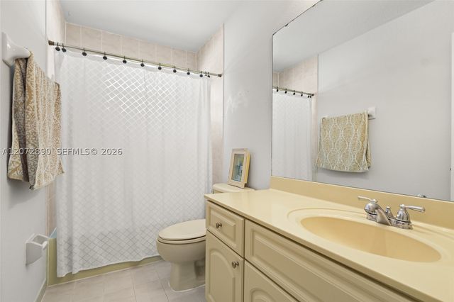 15867 SW 44th St, Miami, FL 33185