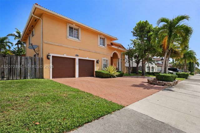 15867 SW 44th St, Miami, FL 33185