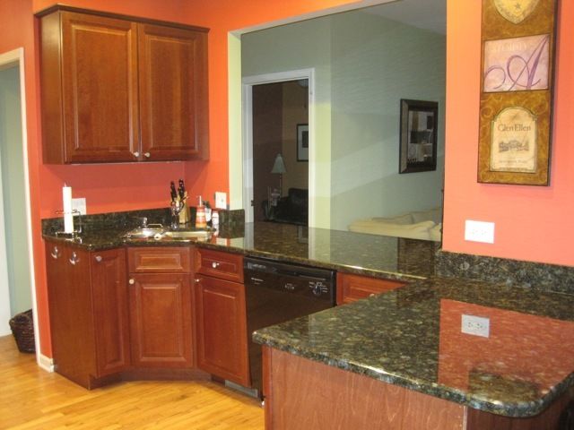 255 S Happ Road, Northfield, IL 60093