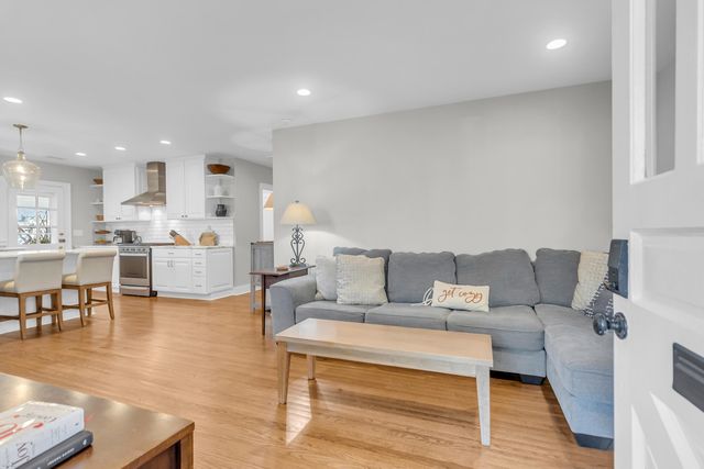 48 Colleton Drive, Charleston, SC 29407