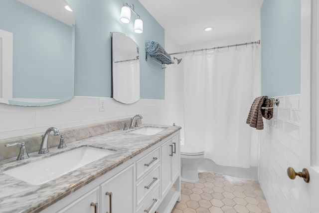 48 Colleton Drive, Charleston, SC 29407