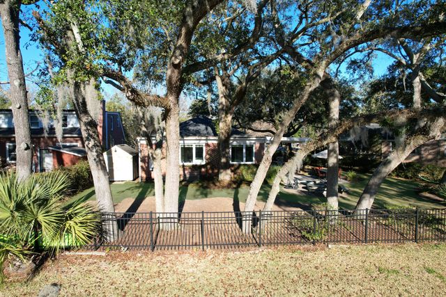 48 Colleton Drive, Charleston, SC 29407
