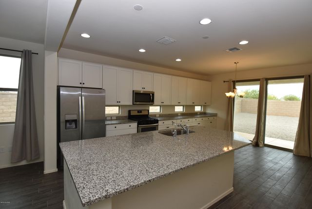 6658 E Via Pampas Morenas, Tucson, AZ 85756